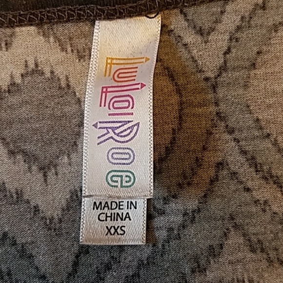 3/$20 LuLaRoe - Women's Top - Picture 4 of 5